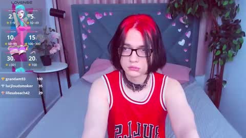Snapshot of justin_twinkboy chatting on 02.17.25 JUSTIN online show from 02.17.25