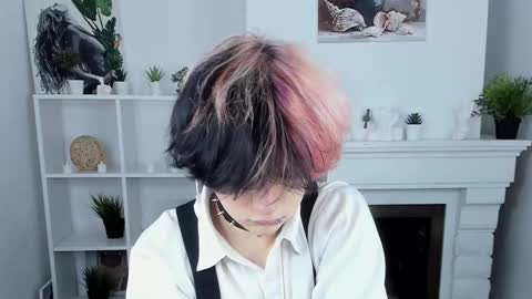 Snapshot of justin_twinkboy chatting on 10.04.25 JUSTIN online show from 10.04.25