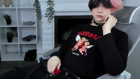 Snapshot of justin_twinkboy chatting on 10.09.25 JUSTIN online show from 10.09.25