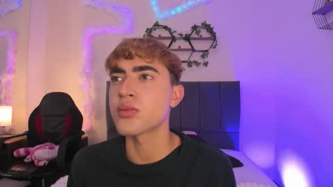 Justin online show from 12.04.25