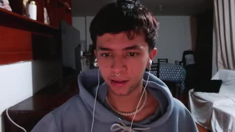 Justine online show from 10.17.25