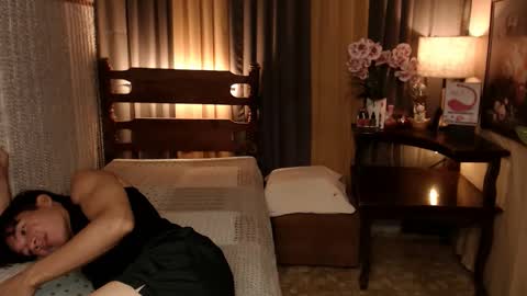 justine_hunk online show from 12.31.24