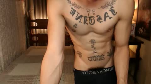 justine_hunk online show from 02.28.25