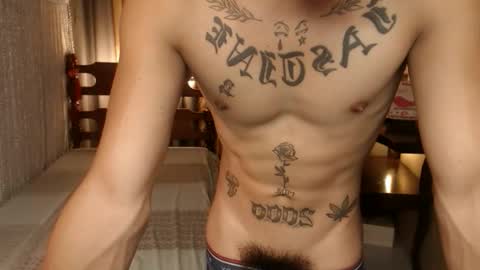 justine_hunk online show from 11.12.25