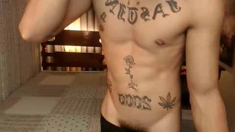 justine_hunk online show from 01.10.26