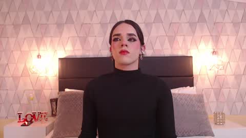 Snapshot of justineperry chatting on 01.22.25 Justine online show from 01.22.25