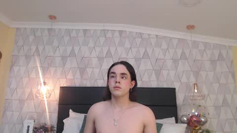 Justine online show from 09.20.25