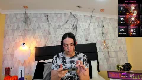 Justine online show from 10.22.25