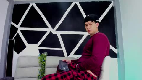 justinfuller_31 online show from 11.03.25