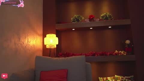 Snapshot of justinnejade chatting on 12.16.24 Justy online show from 12.16.24