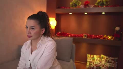 Snapshot of justinnejade chatting on 12.29.24 Justy online show from 12.29.24