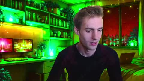 Snapshot of justinnordick chatting on 06.11.26 Hologram Guy online show from 06.11.26