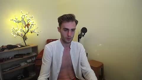 Snapshot of justinnordick chatting on 07.06.26 Hologram Guy online show from 07.06.26