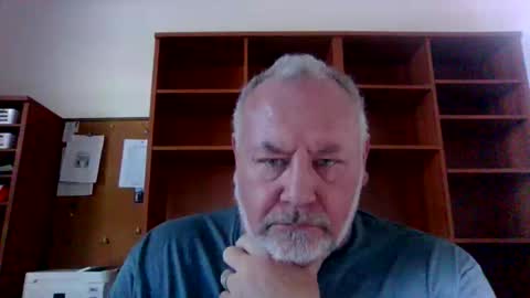 justme196756 online show from 10.21.25