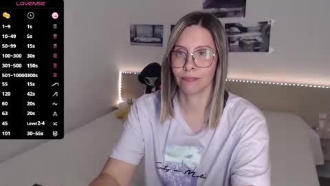 Snapshot of justmexy7 chatting on 10.08.25 Julie online show from 10.08.25