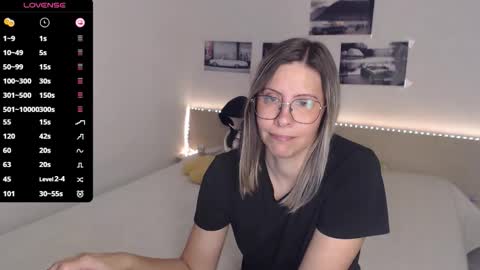 Snapshot of justmexy7 chatting on 11.07.25 Julie online show from 11.07.25