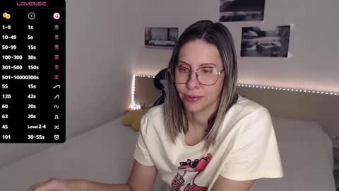 Julie online show from 11.22.25