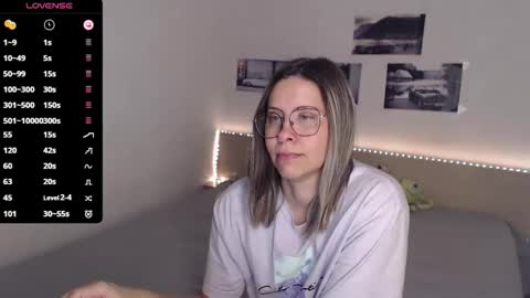 Julie online show from 11.27.25