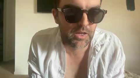 Snapshot of justnick163800 chatting on 02.25.26 justnick163800 online show from 02.25.26