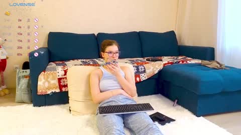 Snapshot of k1tty_cute chatting on 12.10.24 KITTY AND NICK Broadcast start time 10 am and 10 pm Moscow time online show from 12.10.24