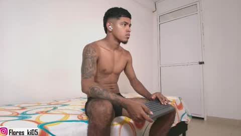 Snapshot of k_florez chatting on 05.01.26 k_florez online show from 05.01.26