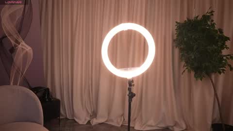 Amely online show from 04.26.26