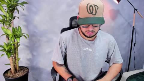 Kaan  Annie online show from 04.05.26