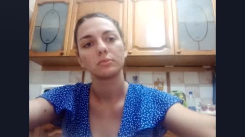 Snapshot of kacilangowski chatting on 09.18.25 Nika online show from 09.18.25