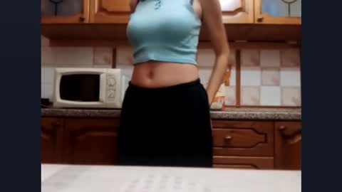 Snapshot of kacilangowski chatting on 10.20.25 Nika online show from 10.20.25