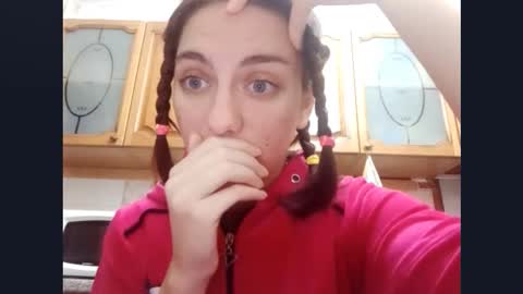 Snapshot of kacilangowski chatting on 10.22.25 Nika online show from 10.22.25