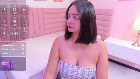 Kyelie online show from 10.03.25