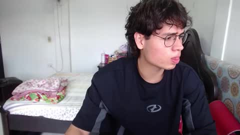 Snapshot of kafer_1022 chatting on 11.29.25 kafer online show from 11.29.25