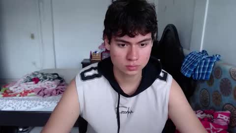 Snapshot of kafer_1022 chatting on 12.19.25 kafer online show from 12.19.25