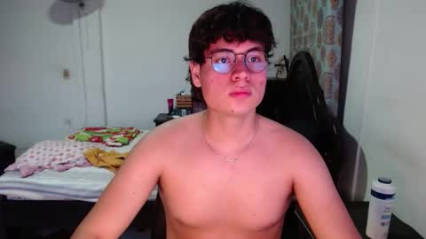 Snapshot of kafer_1022 chatting on 01.10.26 kafer online show from 01.10.26