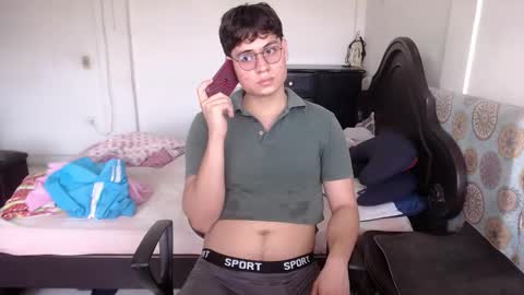 Snapshot of kafer_1022 chatting on 02.04.26 kafer online show from 02.04.26