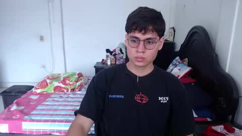 Snapshot of kafer_1022 chatting on 02.14.26 kafer online show from 02.14.26