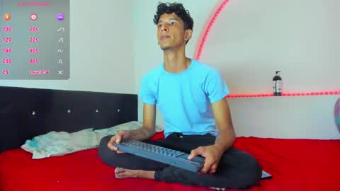 kai_bormann online show from 10.25.25