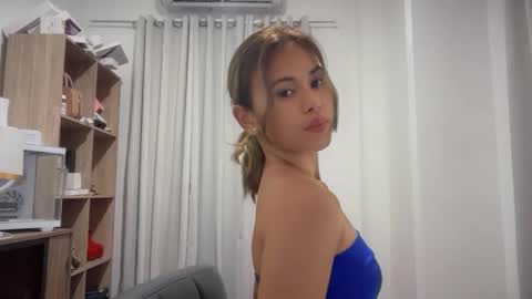 Snapshot of kai_kate02 chatting on 10.12.25 kai online show from 10.12.25