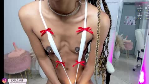    online show from 03.11.25