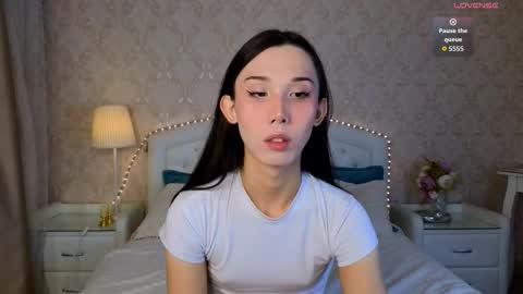 Snapshot of kaiasunshine chatting on 10.06.25 Kaia Monday Thursday FridaySaturdaySunday online show from 10.06.25