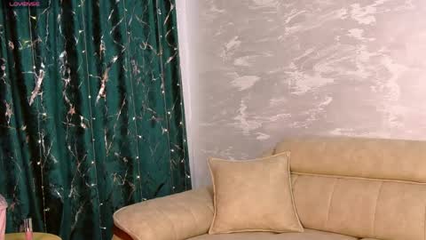 Snapshot of kailalewis chatting on 04.14.26 Kaila Lewis online show from 04.14.26