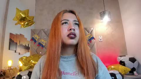 Snapshot of kailinmoon chatting on 06.17.26 Kailin online show from 06.17.26