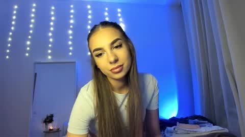 Snapshot of kaily777 chatting on 12.15.25 kaily777 online show from 12.15.25
