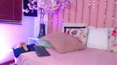 kailye Jones online show from 01.25.25