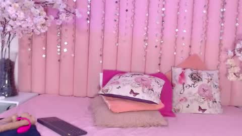 kailye Jones online show from 03.08.25