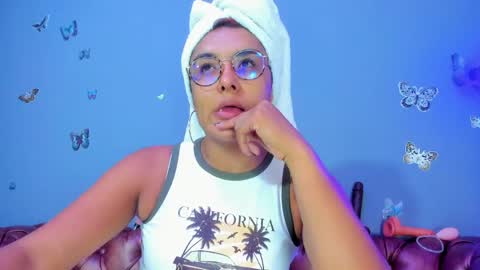 Snapshot of kaira_mosse_ chatting on 04.10.26 kaira_mosse_ online show from 04.10.26