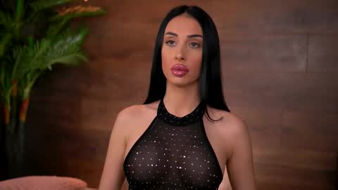 Snapshot of kairaandrews chatting on 02.12.26 Kaira online show from 02.12.26