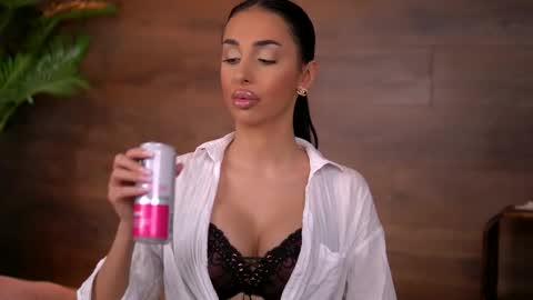 Snapshot of kairaandrews chatting on 02.20.26 Kaira online show from 02.20.26