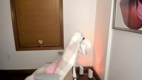 Kaiya    online show from 02.23.25