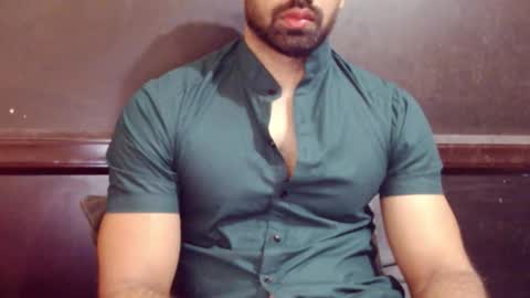 Vicky online show from 10.31.25